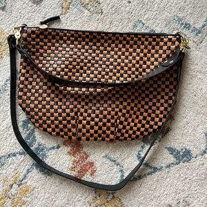EUC Clare V Woven Checker Moyen Bag